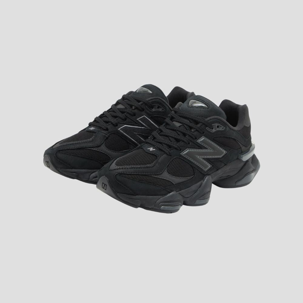 Obsidian X Shoes