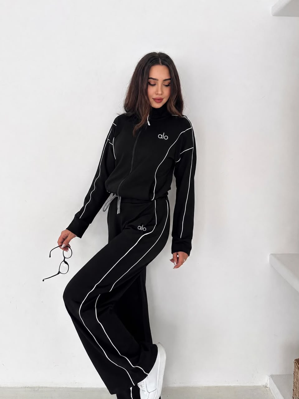 Contour Line Black suit
